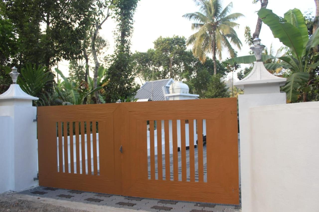 4 Acre Woods Farm Stay Munnar Exterior foto